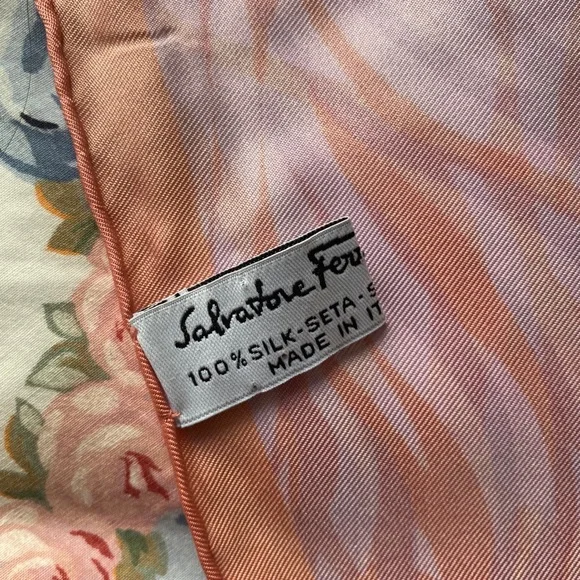 Salvatore ferragamo scarf